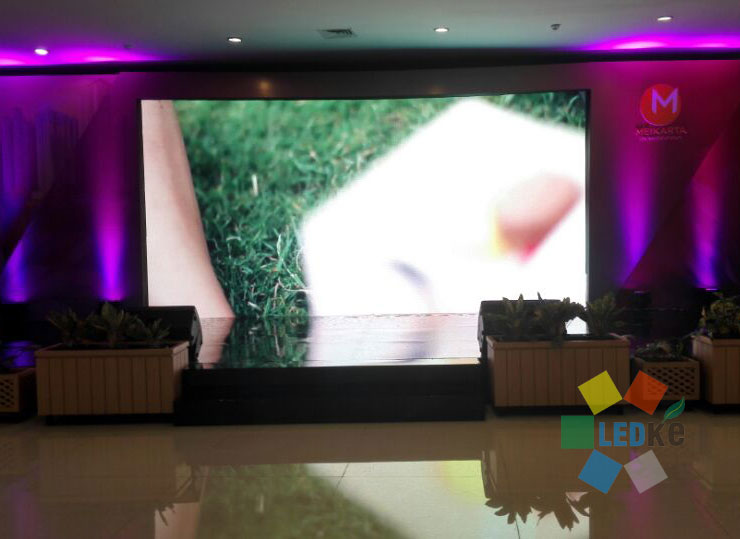 شاشة LED بقياس 3.91 ملم