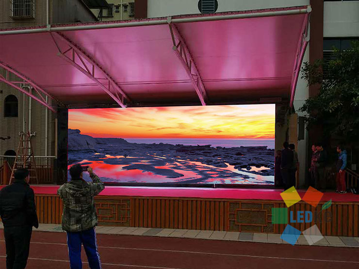 utdoor LED display